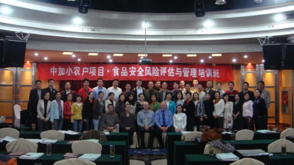 Daniel Krewski with Students in Risk Assessment Training Seminar in Beijing